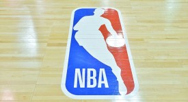 NBA雄鹿队字母哥加盟热火 7换2交易震惊联盟